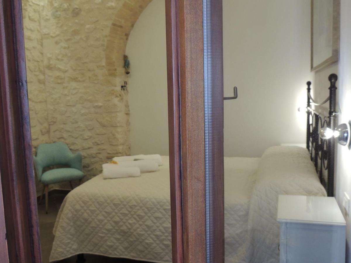 Picchio&Pinocchio Guest House Sulmona Kültér fotó
